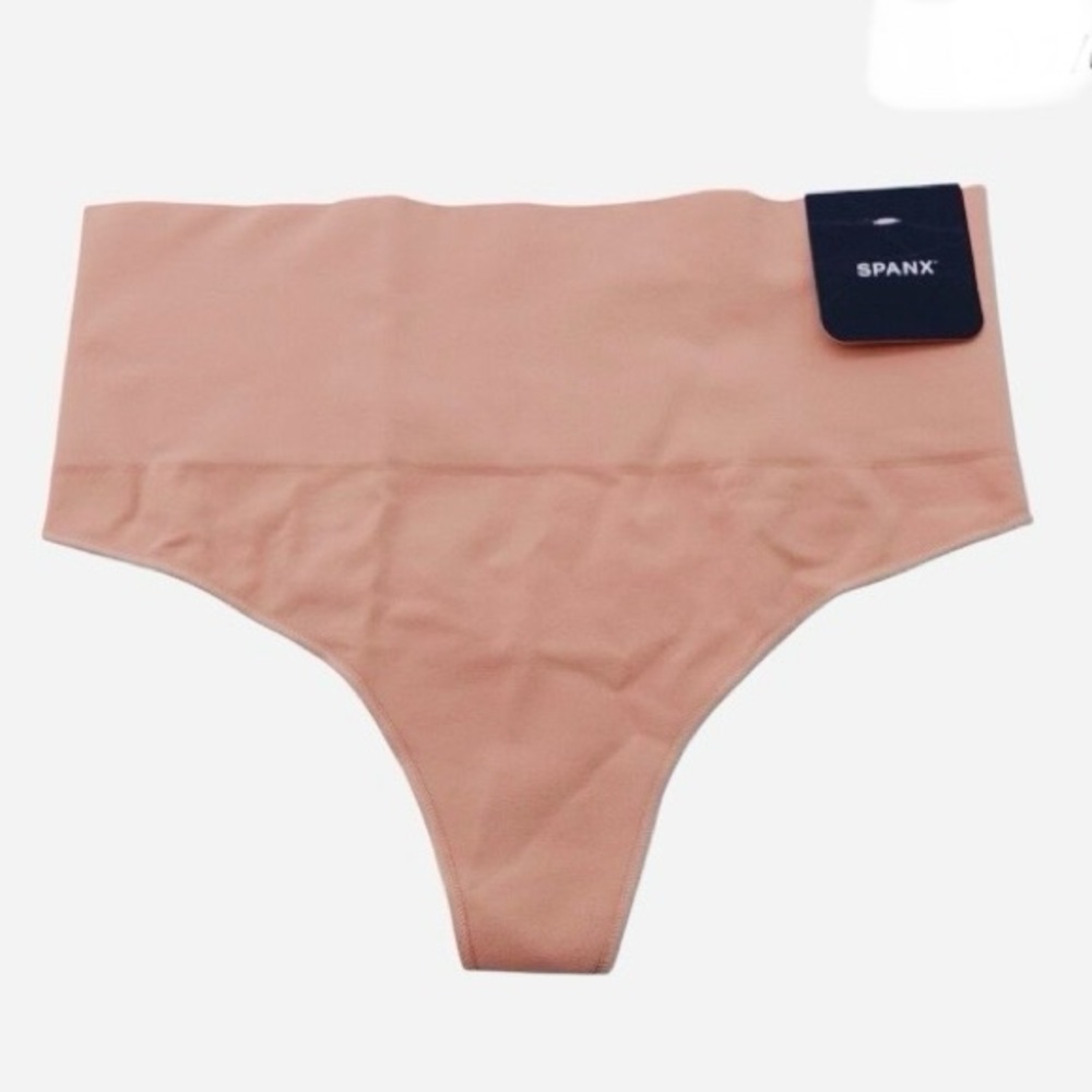 SPANX Shape Extra Ordinary Thong Panty Underwear Soft Nude Womens Small